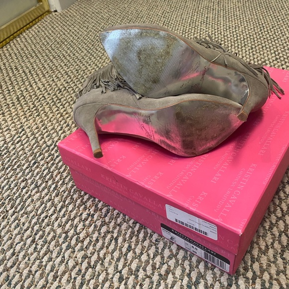 Kristin Cavallari Charm Fringe Booties Sz 8.5 - Picture 6 of 7